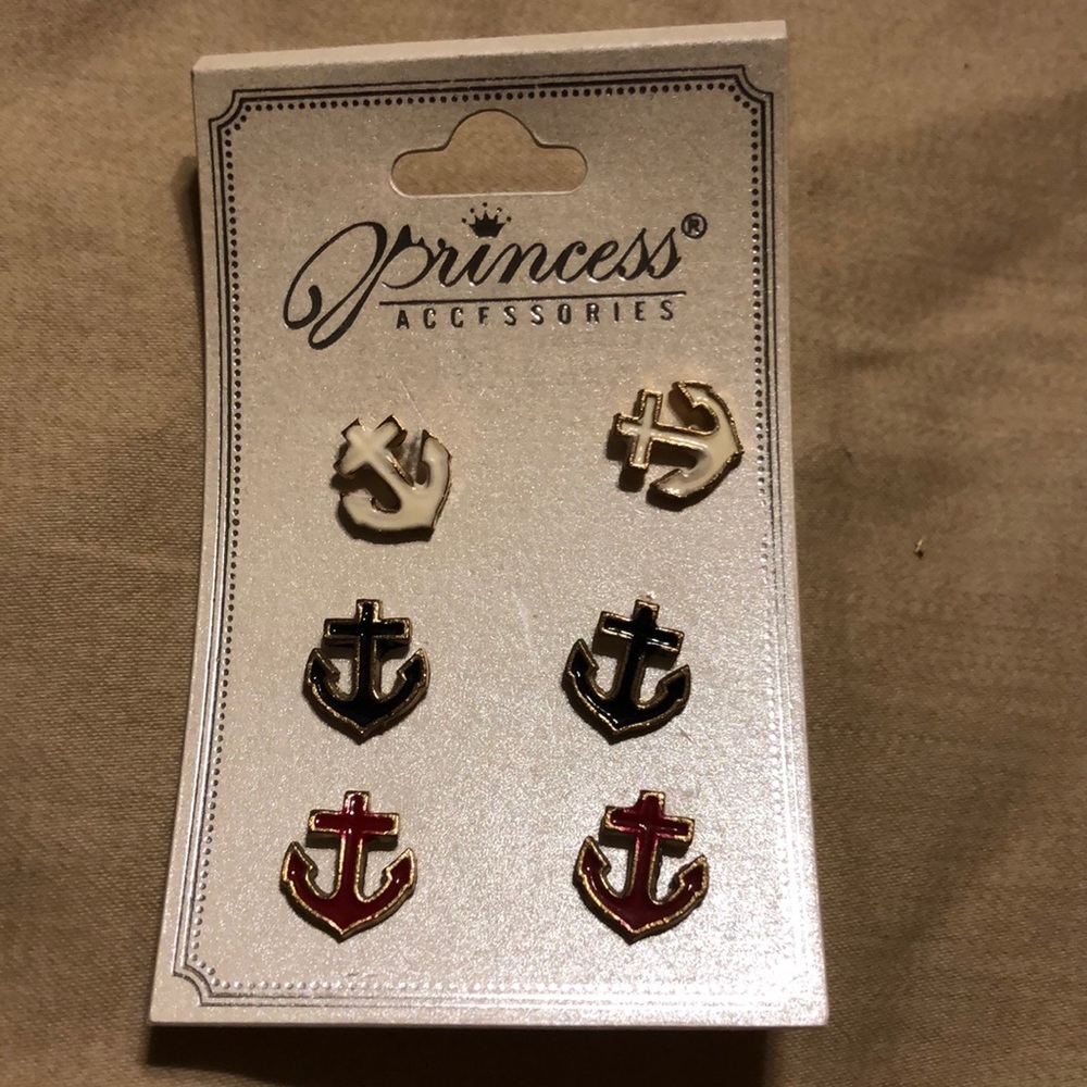 Gently used anchor earrings!